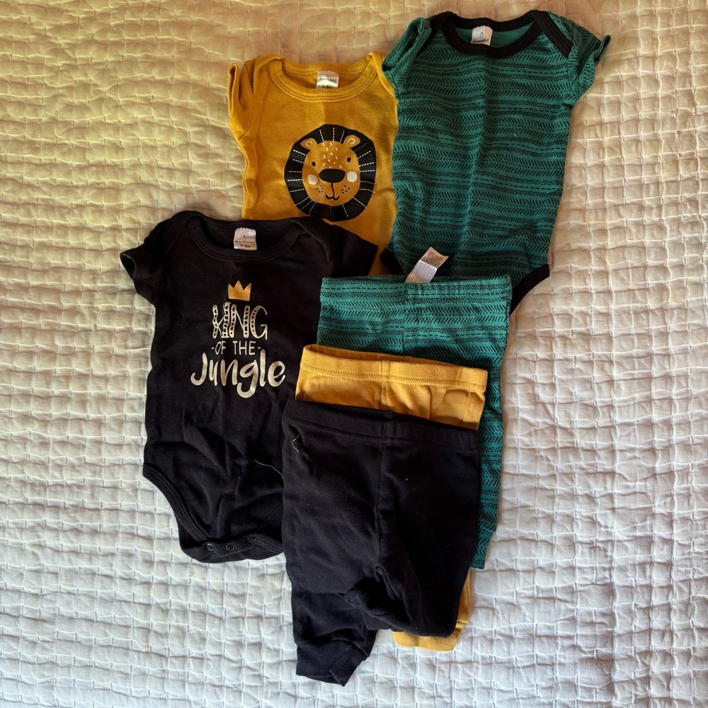 The Peanutshell baby 0-3month outfits